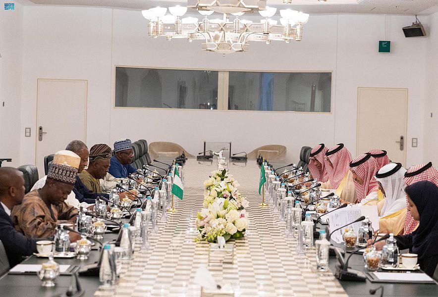 وزير الخارجية يستقبل نظيره النيجيري ويعقدان اجتماعاً لتطوير العلاقات المشتركة بين البلدين  