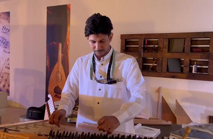 القرني .. صانع أوتار الفن وأمين أسرار اللحن 