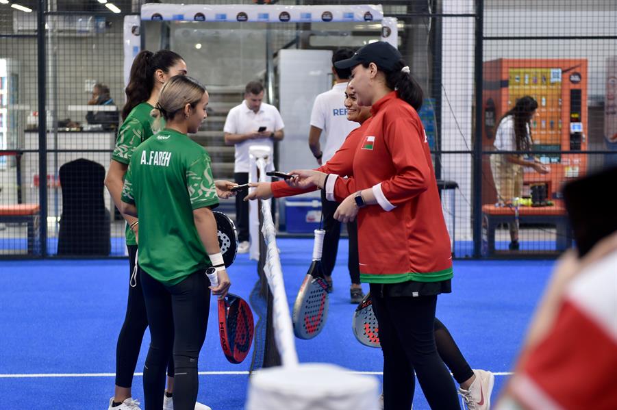 أخضر البادل للسيدات