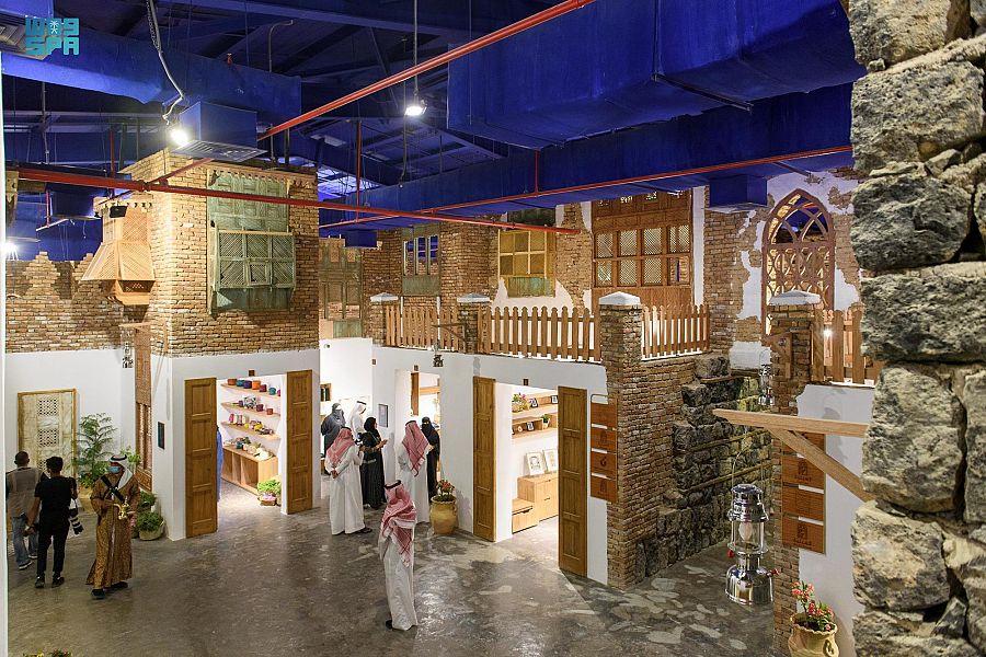 أمير المدينة المنورة يُدشن مشروع أمير المدينة المنورة يُدشن مشروع