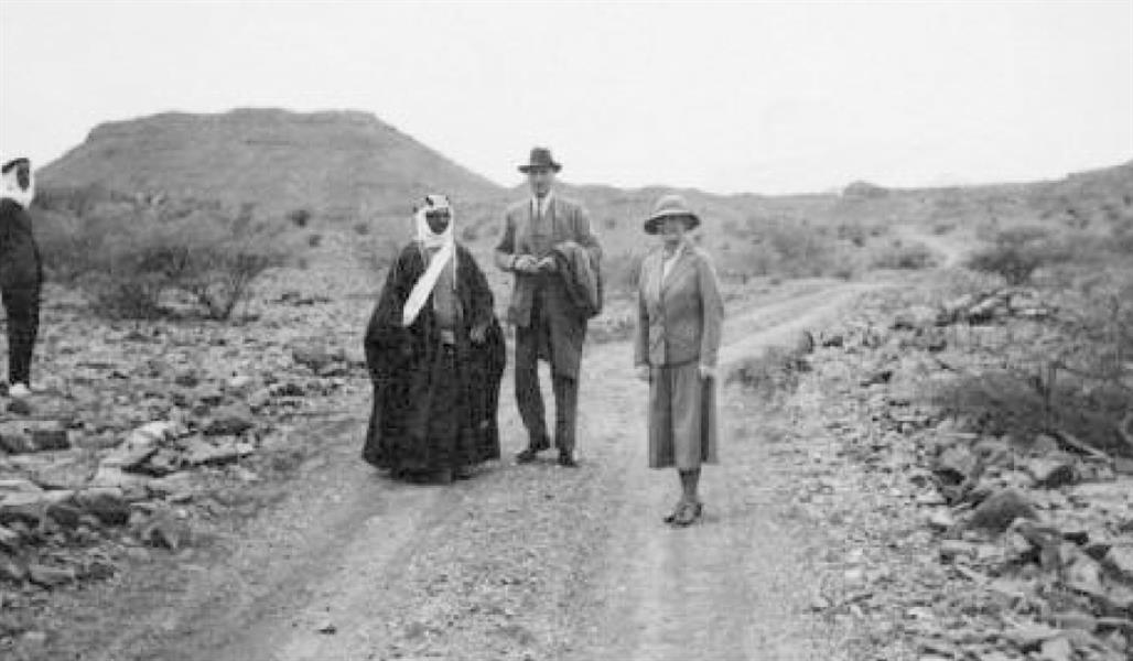 شاهد.. جوانب من زيارة حفيدة الملكة 