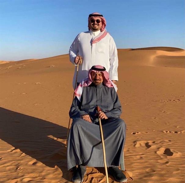 صورتان لأمير منطقة نجران مع ابنه الأمير فهد والأمير عبدالعزيز بن بندر