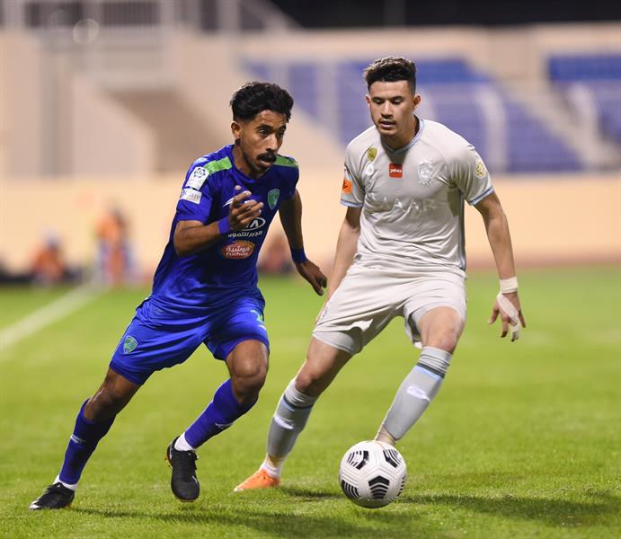 مباراة الهلال والفتح