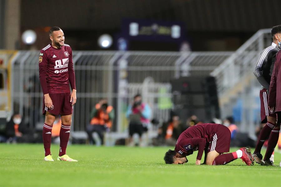 الفيصلي يُنهي شوطه الأول بالسوبر أمام الهلال بالتقدم بهدفين