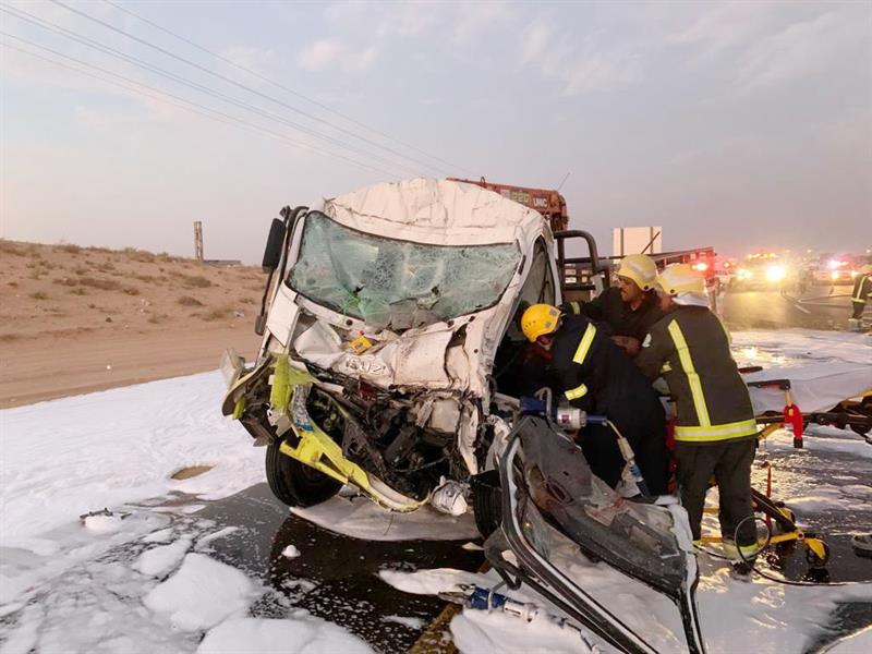 أخبار 24 حاد ث تصادم عنيف يودي بحياة مقيم على طريق الرياض القصيم صور
