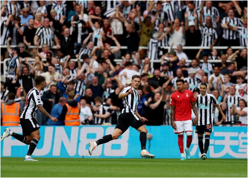 نيوكاسل يستهل مشواره بالدوري الإنجليزي بثنائية في مرمى نوتنغهام فورست