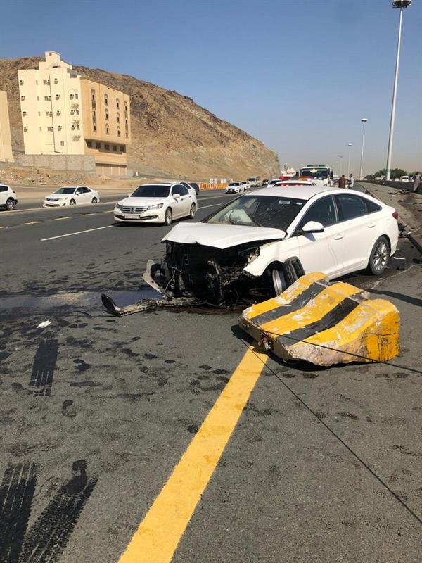 إصابة 8 أشخاص في حـادث تصادم على طريق النوارية بمكة إصابة 8 أشخاص في حـادث تصادم على طريق النوارية بمكة