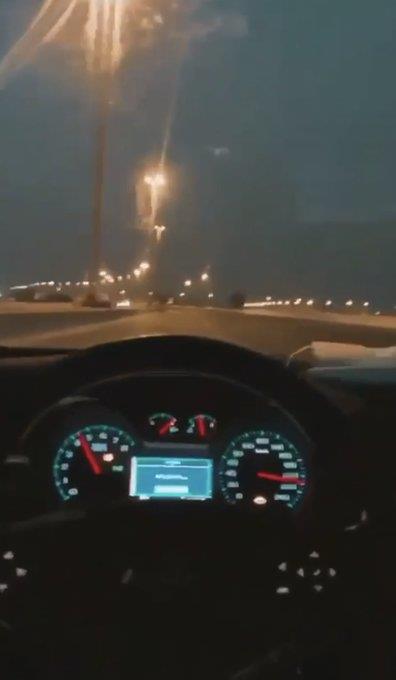 أحدهما نشر فيديو وهو يقود بسرعة عالية جدًا.. 