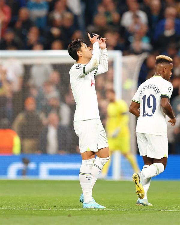 توتنهام يتصدر مجموعته في دوري أبطال أوروبا بثلاثية أمام فرانكفورت توتنهام يتصدر مجموعته في دوري أبطال أوروبا بثلاثية أمام فرانكفورت