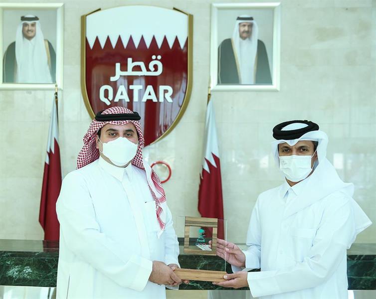 فهد بن جلوي يزور مقر اللجنة الأولمبية القطرية فهد بن جلوي يزور مقر اللجنة الأولمبية القطرية