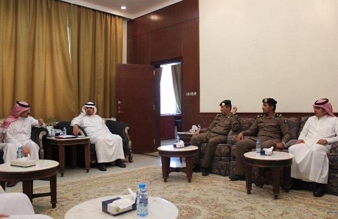 بالصور.. ولي العهد يوجه بمنح مواطنَين نوط الإنقاذ لشجاعتهما بالصور.. ولي العهد يوجه بمنح مواطنَين نوط الإنقاذ لشجاعتهما