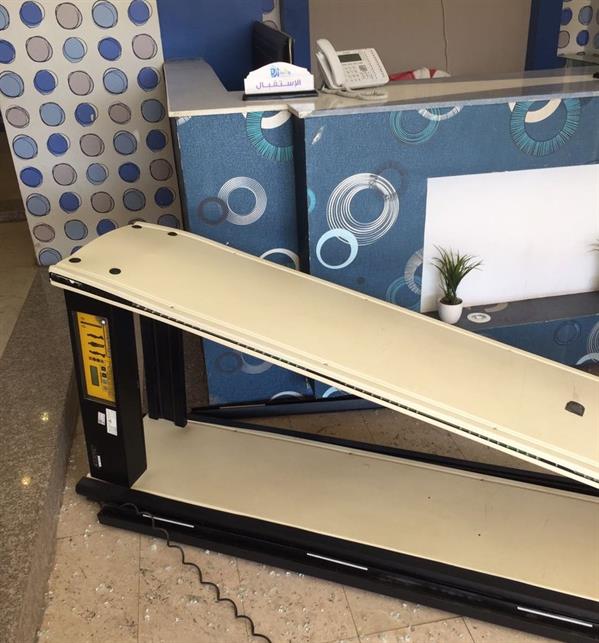 بالصور.. مقذوف حوثي يستهدف مقرا للأمم المتحدة في ظهران الجنوب بالصور.. مقذوف حوثي يستهدف مقرا للأمم المتحدة في ظهران الجنوب