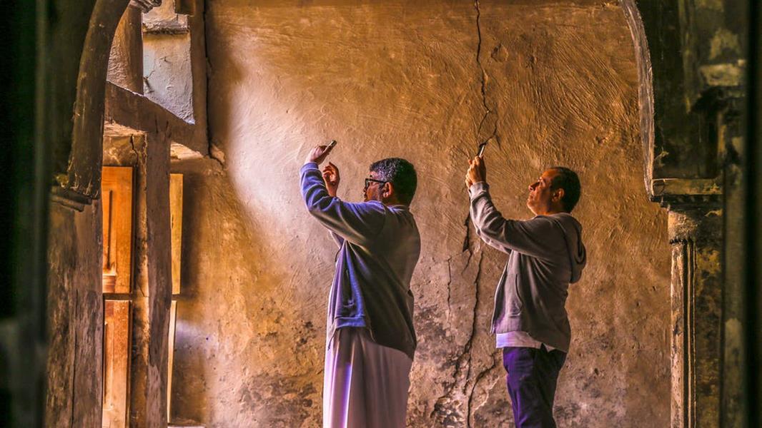 كيف كان يبني أهالي القطيف منازلهم بطريقة تمتص الحرارة.. باحث يروي التفاصيل كيف كان يبني أهالي القطيف منازلهم بطريقة تمتص الحرارة.. باحث يروي التفاصيل