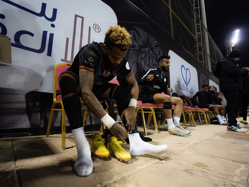 الشباب يفوز وديًا بثنائية أمام الشعلة