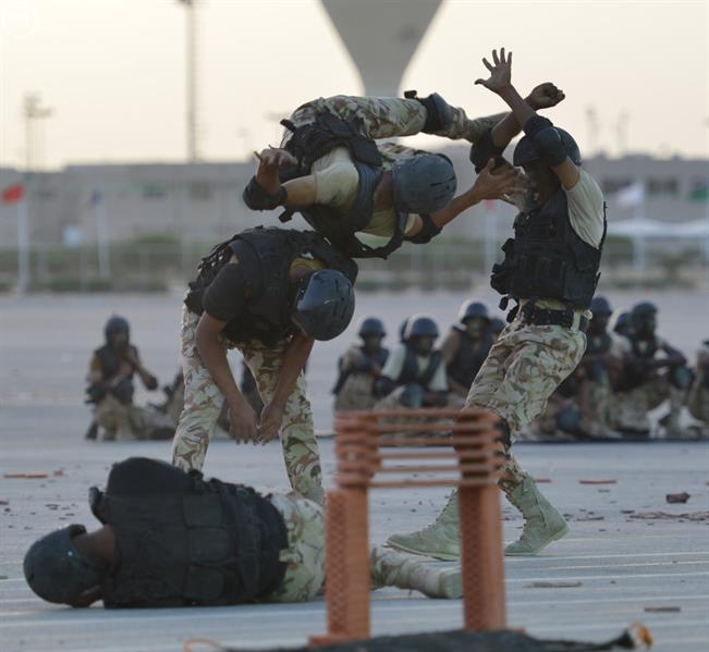 العرض العسكري لقوات الأمن الخاصة برعاية ولي العهد العرض العسكري لقوات الأمن الخاصة برعاية ولي العهد