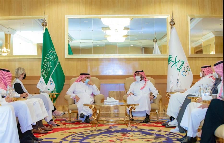 توقيع مذكرة بين الأولمبية السعودية وشركة نيوم توقيع مذكرة بين الأولمبية السعودية وشركة نيوم