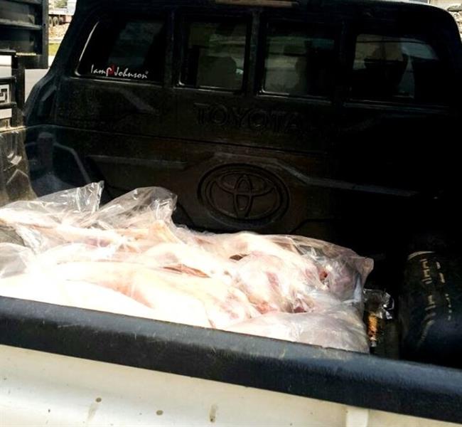 ضبط عمالة يبيعون لحوم الهدي على المطاعم في مكة