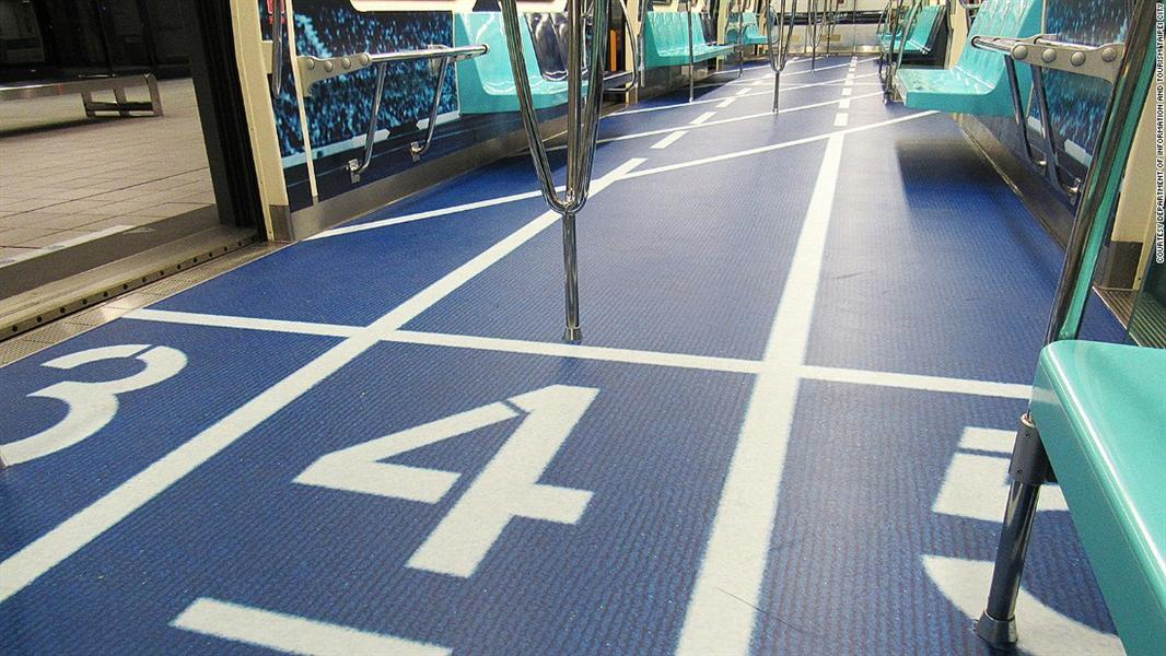 بالصور.. العاصمة التايوانية تحول أحد قطاراتها إلى مجمع للألعاب الأولمبية