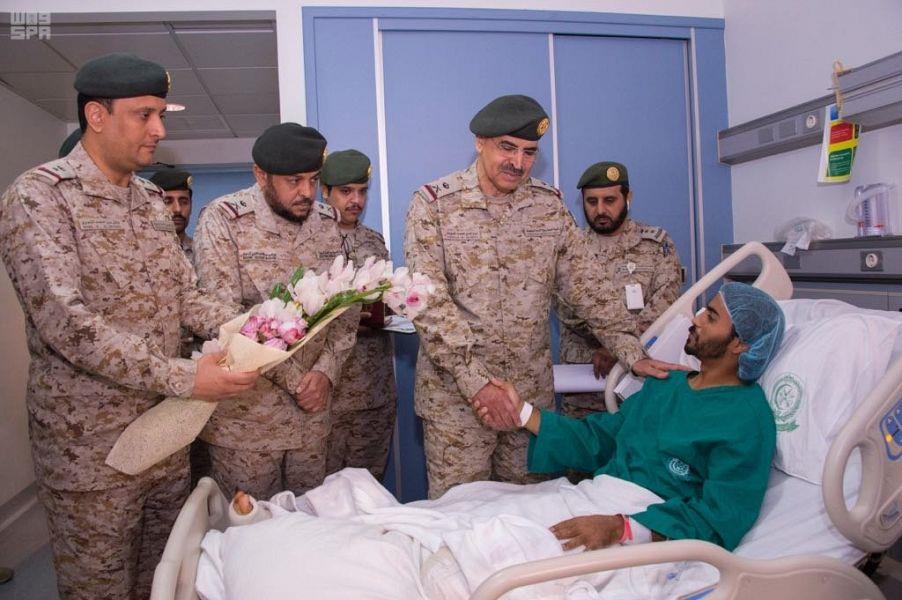 قائد قوة الصواريخ الاستراتيجية يشيد ببطولات منسوبي القوات المسلحة في الحد الجنوبي