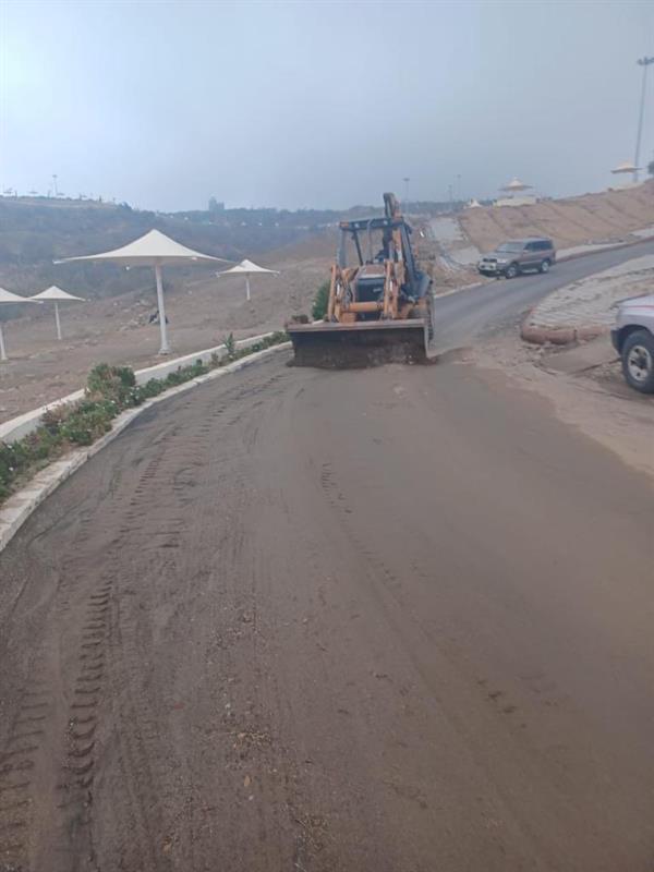 تسببت في انهيار صخور وقطع طرق.. هذا ما خلفته أمطار الباحة تسببت في انهيار صخور وقطع طرق.. هذا ما خلفته أمطار الباحة