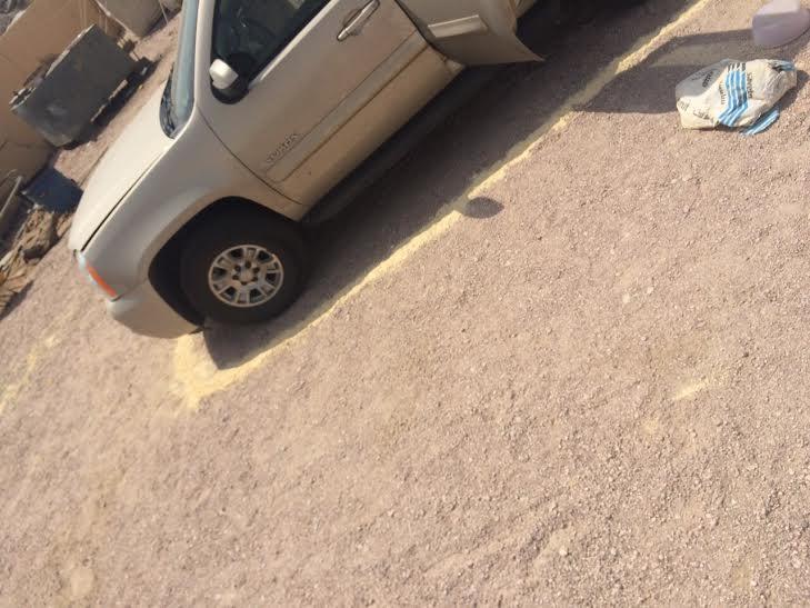 ثعبان يحتلّ مركبة مواطن بعسير ويجبره وعائلته على تركها ثعبان يحتلّ مركبة مواطن بعسير ويجبره وعائلته على تركها