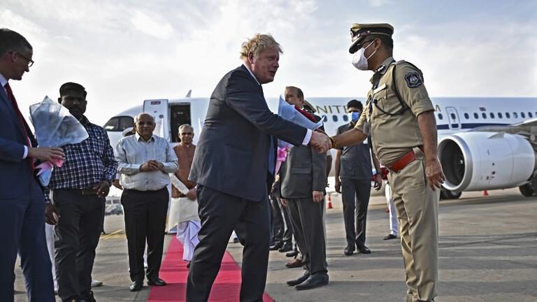 جونسون يصل الهند 