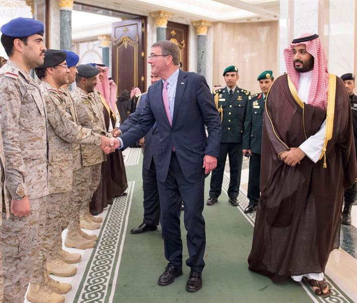 ولي ولي العهد ووزير الدفاع الأمريكي يناقشان التدخلات الإيرانية في شئون دول المنطقة 