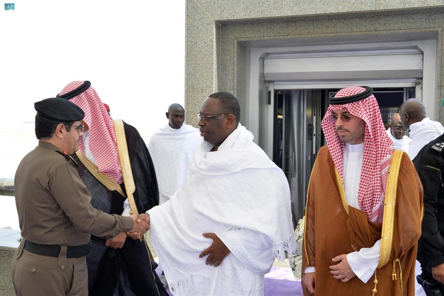 الرئيس السنغالي يصل إلى جدة لأداء مناسك العمرة