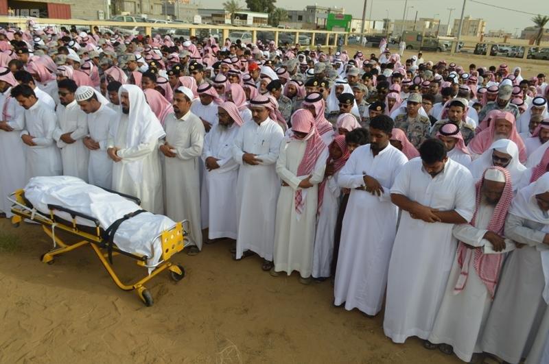 أهالي صامطة يشيعون الشهيد وائل مدخلي