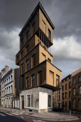 تقنية ثلاثية الأبعاد لمجموعة منازل أعلى بعضها كمبنى واحد