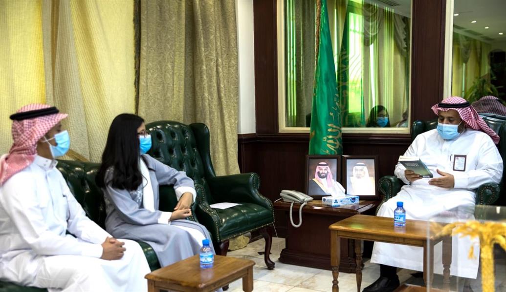 طالبة ابتدائية سعودية تدخل موسوعة جينيس كأصغر مؤلفة في العالم طالبة ابتدائية سعودية تدخل موسوعة جينيس كأصغر مؤلفة في العالم