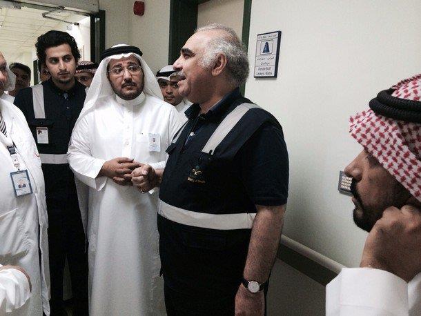  فقيه يتفقد مستشفيي 