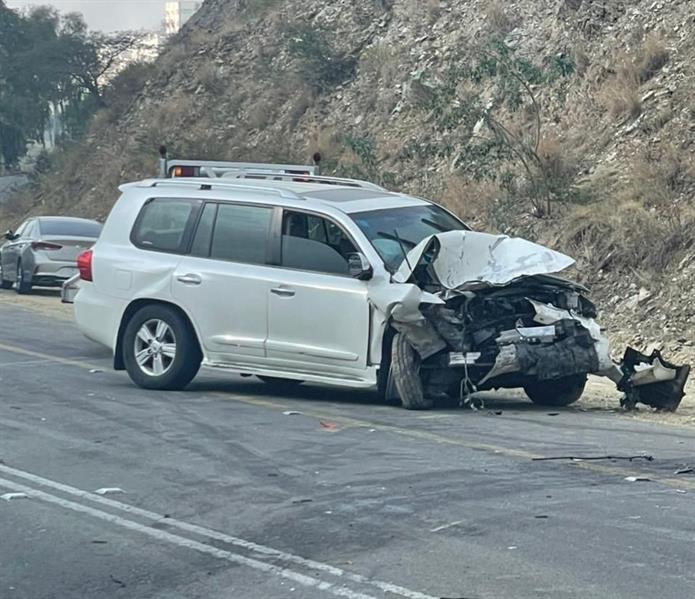  تصادم سيارتين بالباحة