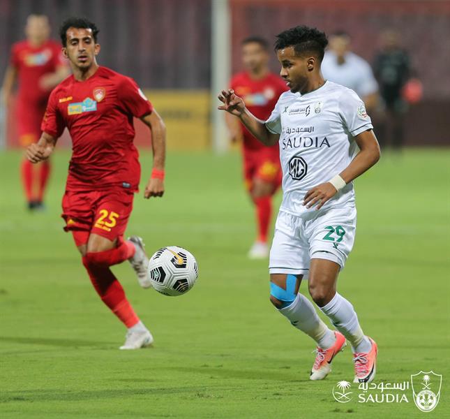 مباراة الأهلي وضمك مباراة الأهلي وضمك