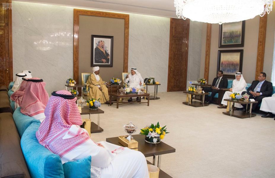 خادم الحرمين الشريفين يستقبل الرئيس السوداني.. ويقيم مأدبة غداء تكريماً له (صور)