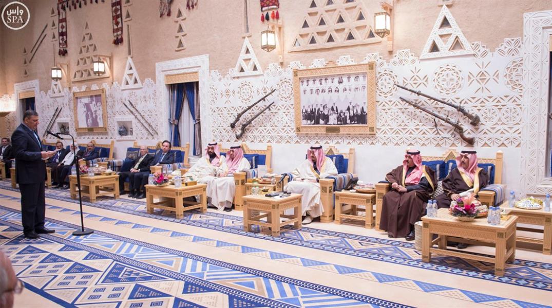 بالصور.. خادم الحرمين الشريفين يستقبل وفد المعارضة السورية بالصور.. خادم الحرمين الشريفين يستقبل وفد المعارضة السورية