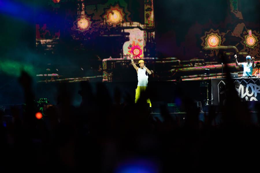 مدل بيست يسعد الجماهير بحفلات موسيقية وغنائية على مدار يومين في جدة (صور)