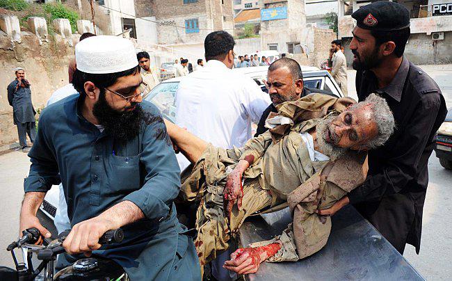 أصيب ما يقرب 30 شخصا نتيجة الانفجار