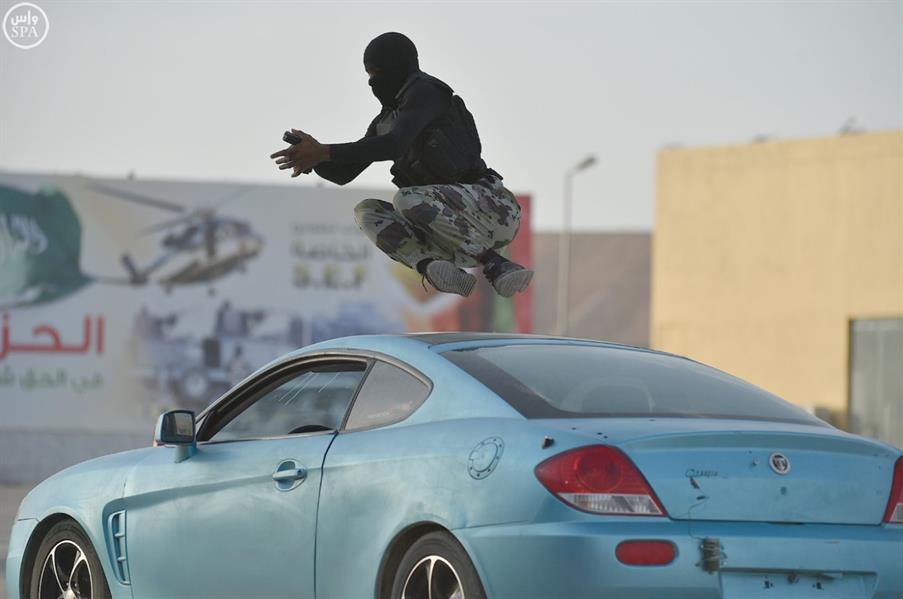 ولي العهد يرعى فعاليات التمرين التعبوي لقوات الطوارئ الخاصة صولة الحق 8