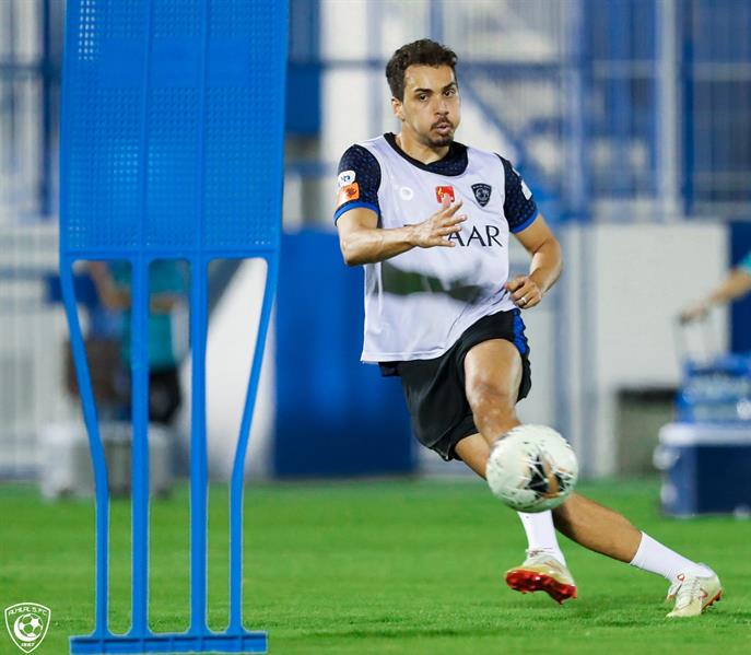 كيف يقضي لاعبو الهلال يومهم في المعسكر الإعدادي لاستئناف الدوري كيف يقضي لاعبو الهلال يومهم في المعسكر الإعدادي لاستئناف الدوري