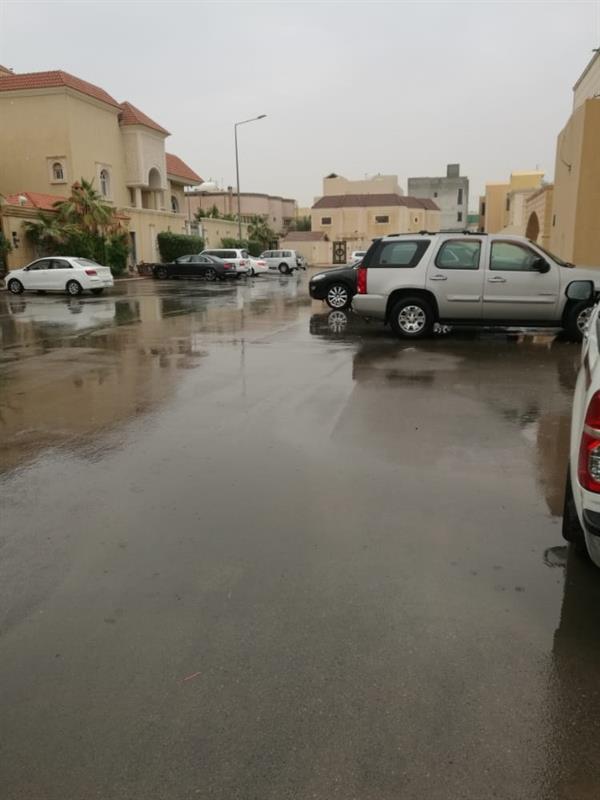 هطول أمطار من خفيفة إلى متوسطة على مدينة الرياض