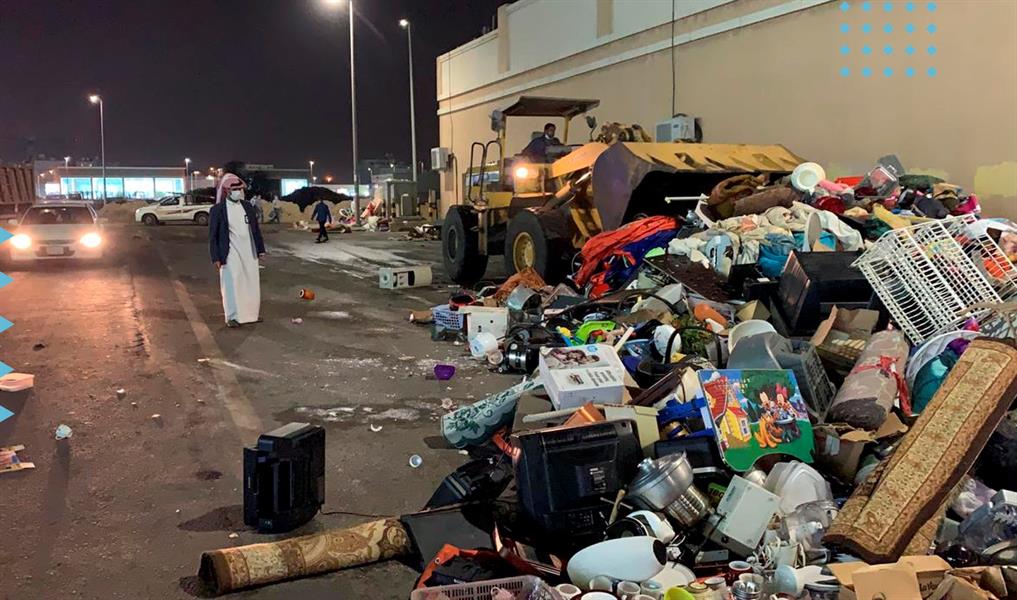 بالتعاون مع الجهات الأمنية.. حملة لمنع الافتراش وضبط الباعة الجائلين في سوق الحراج بالدمام