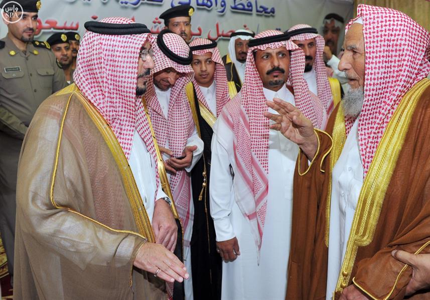 بالصور.. أمير القصيم يدشن ويفتتح عدداً من المشاريع التنموية بمحافظة ضرية