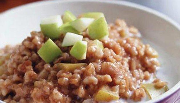 الشوفان بالبهارات والفواكه