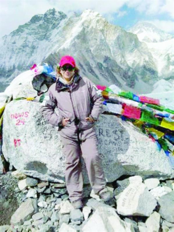 لينا المعينا