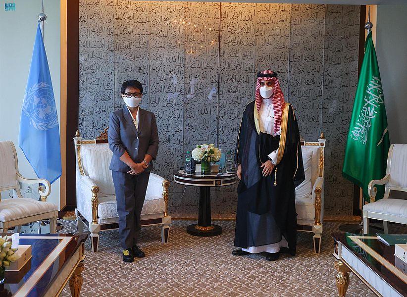 وزير الخارجية يلتقي نظيريه الإندونيسي والكوستاريكي في نيويورك 