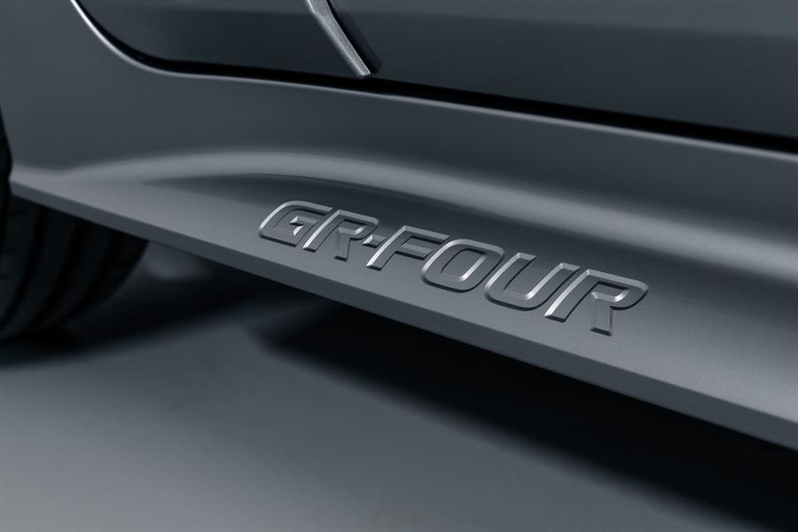 تويوتا كورولا GR السباقية تويوتا كورولا GR السباقية