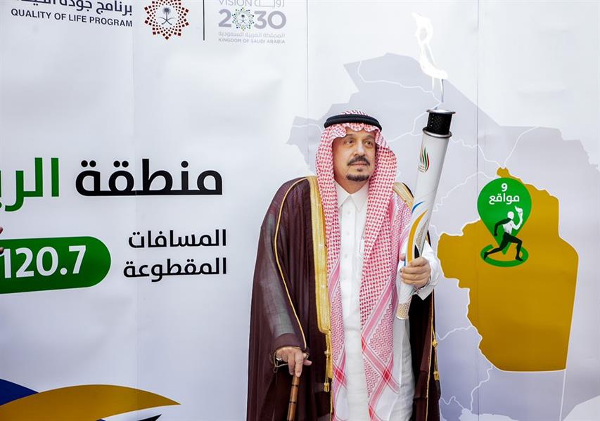 أمير منطقة الرياض يتسلم شعلة دورة الألعاب السعودية 2022 أمير منطقة الرياض يتسلم شعلة دورة الألعاب السعودية 2022