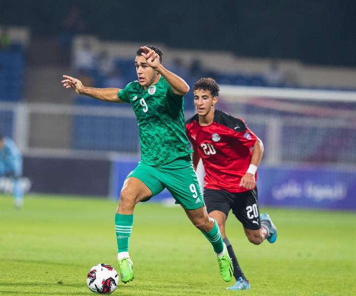 مصر تفوز على الجزائر بثلاثية وتلتقي الأخضر في نهائي كأس العرب تحت 20 عامًا