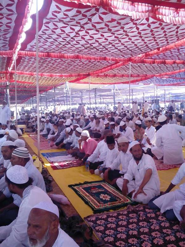 إمام الحرم يلقي خطبة الجمعة أمام نصف مليون مصلٍ بالهند إمام الحرم يلقي خطبة الجمعة أمام نصف مليون مصلٍ بالهند